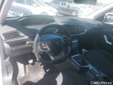  Peugeot  308 PEUGEOT  / 2017 / 5P / familiar SW Active Pack BlueHDi 130 S&S #3