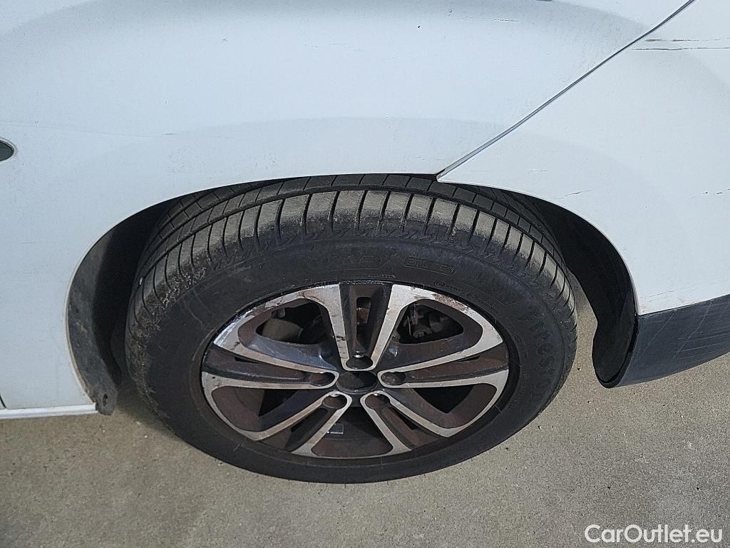  Citroen  Berlingo CITROEN  / 2018 / 5P / monovolumen compacto Talla M BlueHDi 100 100 AÑOS #52