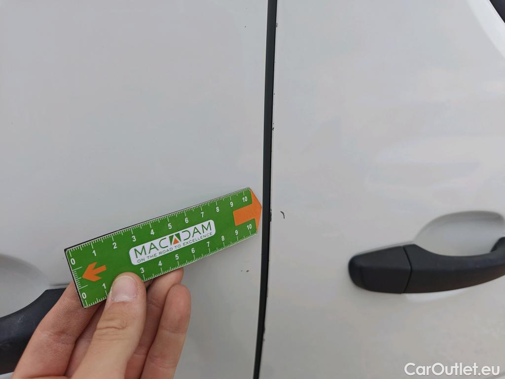  Citroen  Berlingo CITROEN  / 2018 / 3P / furgón derivado de turismo Talla M BlueHDi 100 CONTROL (AC2) #13