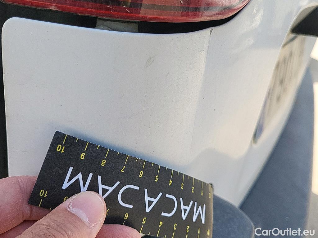  Citroen  Berlingo CITROEN  / 2018 / 5P / monovolumen compacto Talla M BlueHDi 100 100 AÑOS #30