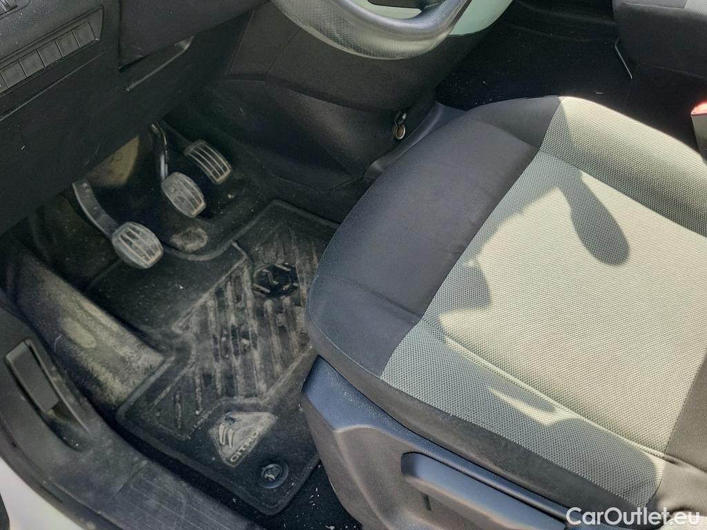 Citroen  Berlingo CITROEN  / 2018 / 5P / monovolumen compacto Talla M BlueHDi 100 100 AÑOS #39