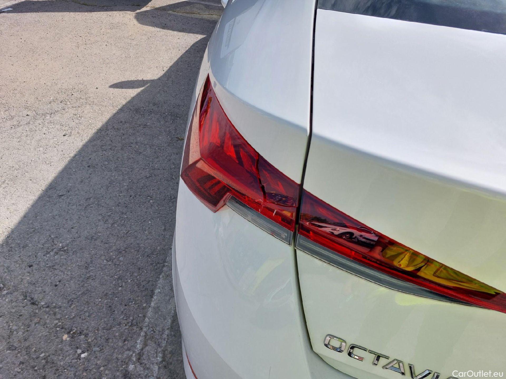  Skoda  Octavia SKODA  / 2020 / 5P / berlina con portón 2.0 TDI 85kW (115 CV) Manual Ambition #12