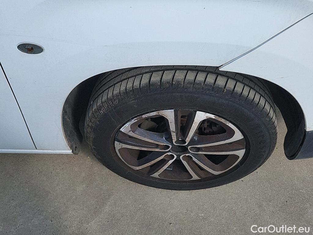  Citroen  Berlingo CITROEN  / 2018 / 5P / monovolumen compacto Talla M BlueHDi 100 100 AÑOS #24