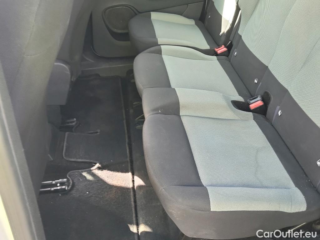  Citroen  Berlingo CITROEN  / 2018 / 5P / monovolumen compacto Talla M BlueHDi 100 100 AÑOS #40