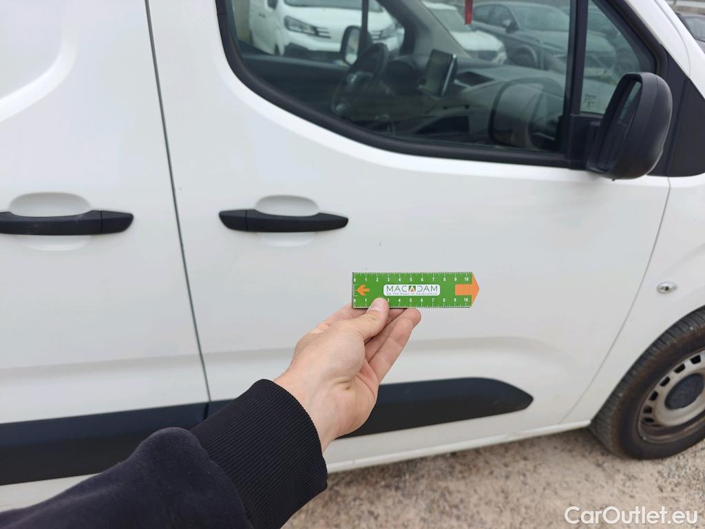  Citroen  Berlingo CITROEN  / 2018 / 3P / furgón derivado de turismo Talla M BlueHDi 100 CONTROL (AC2) #9