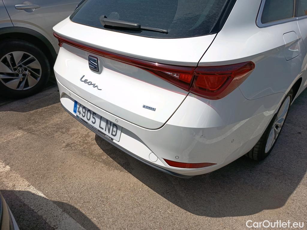  Seat  Leon SEAT Nuevo León / 2020 / 5P / familiar SP 1.4 e-Hybrid DSG S&S Xcellence Go L #24