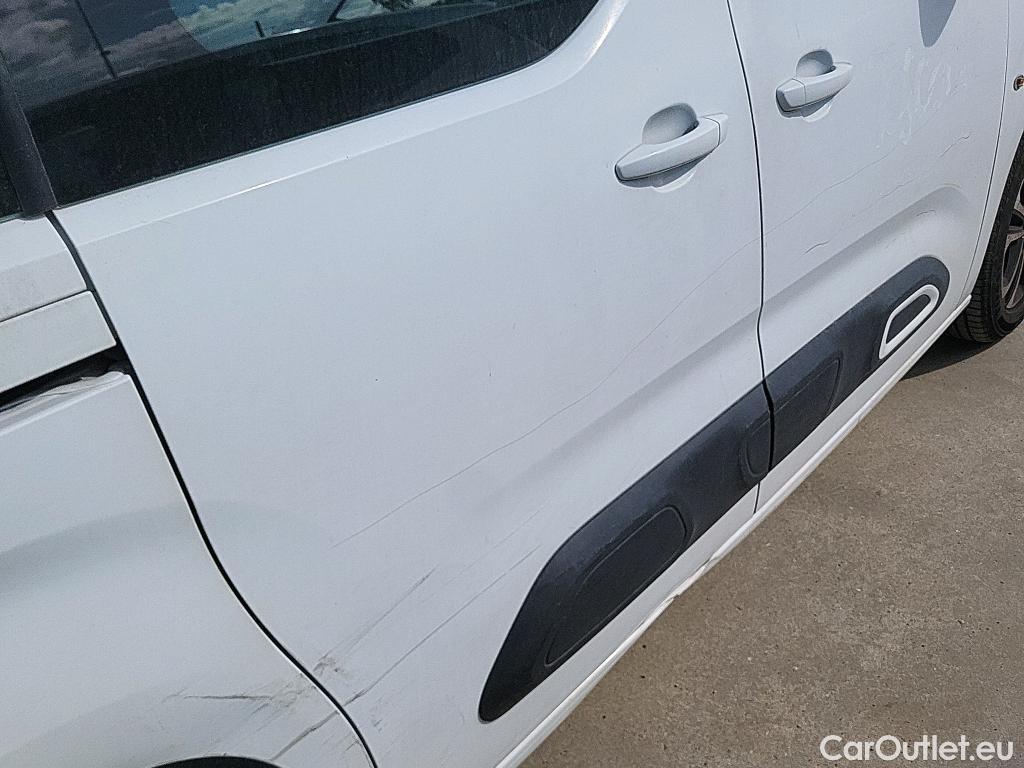  Citroen  Berlingo CITROEN  / 2018 / 5P / monovolumen compacto Talla M BlueHDi 100 100 AÑOS #10
