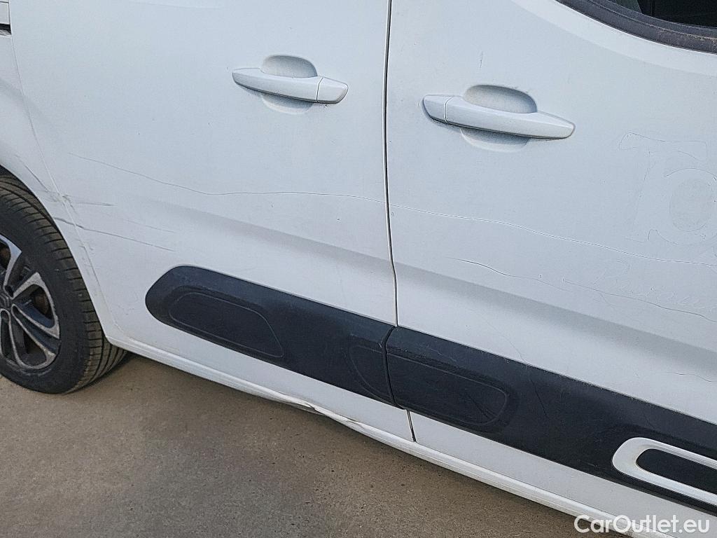  Citroen  Berlingo CITROEN  / 2018 / 5P / monovolumen compacto Talla M BlueHDi 100 100 AÑOS #16
