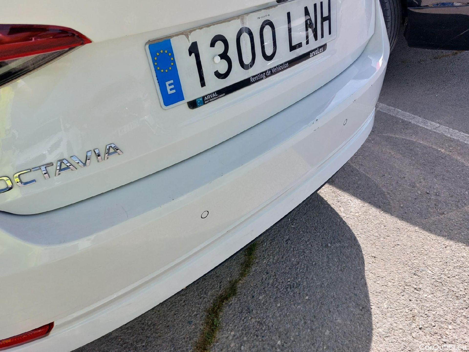  Skoda  Octavia SKODA  / 2020 / 5P / berlina con portón 2.0 TDI 85kW (115 CV) Manual Ambition #8