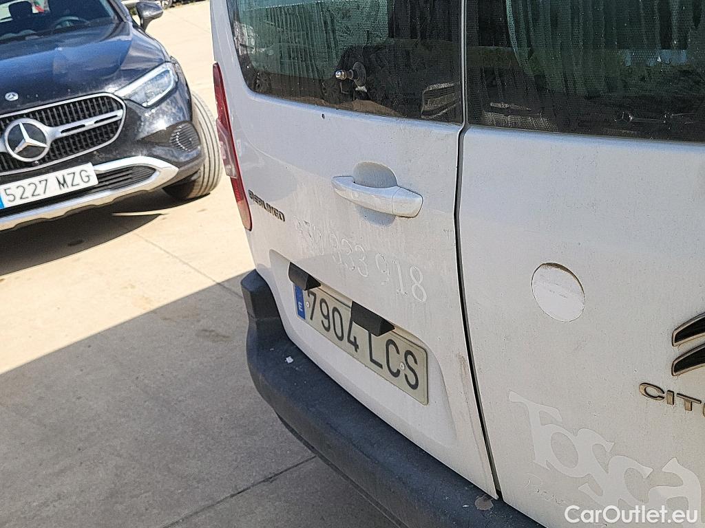  Citroen  Berlingo CITROEN  / 2018 / 5P / monovolumen compacto Talla M BlueHDi 100 100 AÑOS #58