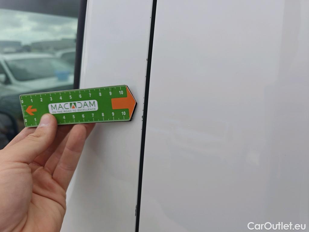  Citroen  Berlingo CITROEN  / 2018 / 3P / furgón derivado de turismo Talla M BlueHDi 100 CONTROL (AC2) #27