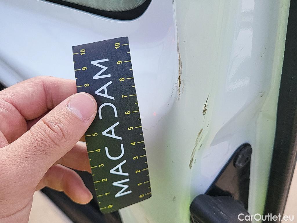  Citroen  Berlingo CITROEN  / 2018 / 5P / monovolumen compacto Talla M BlueHDi 100 100 AÑOS #15