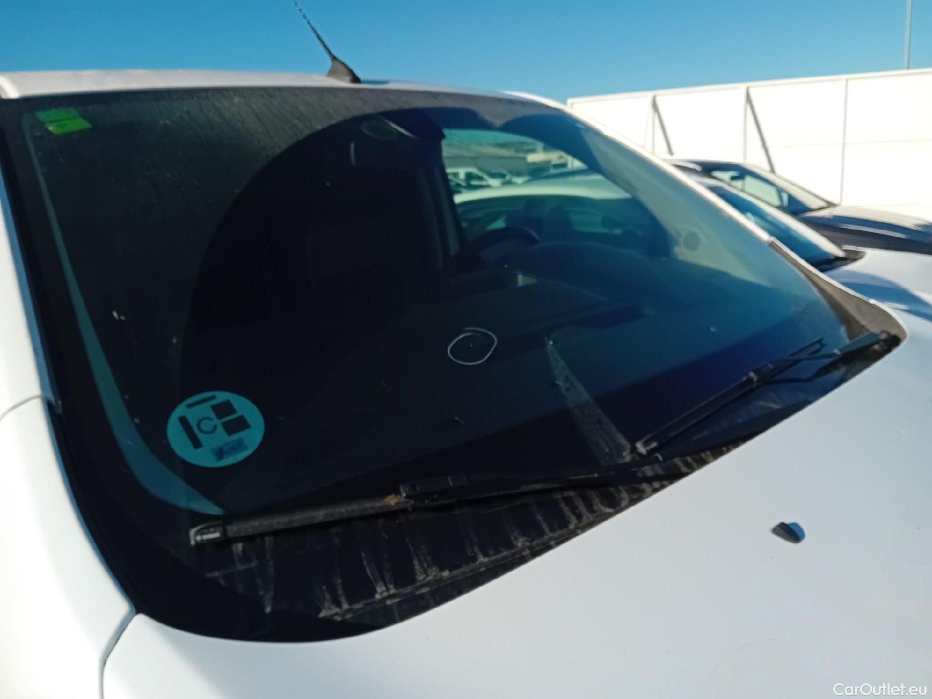 Peugeot  Expert PEUGEOT  / 2016 / 4P / furgón Furgón Premium 2.0 BlueHDi 120 Standard #3