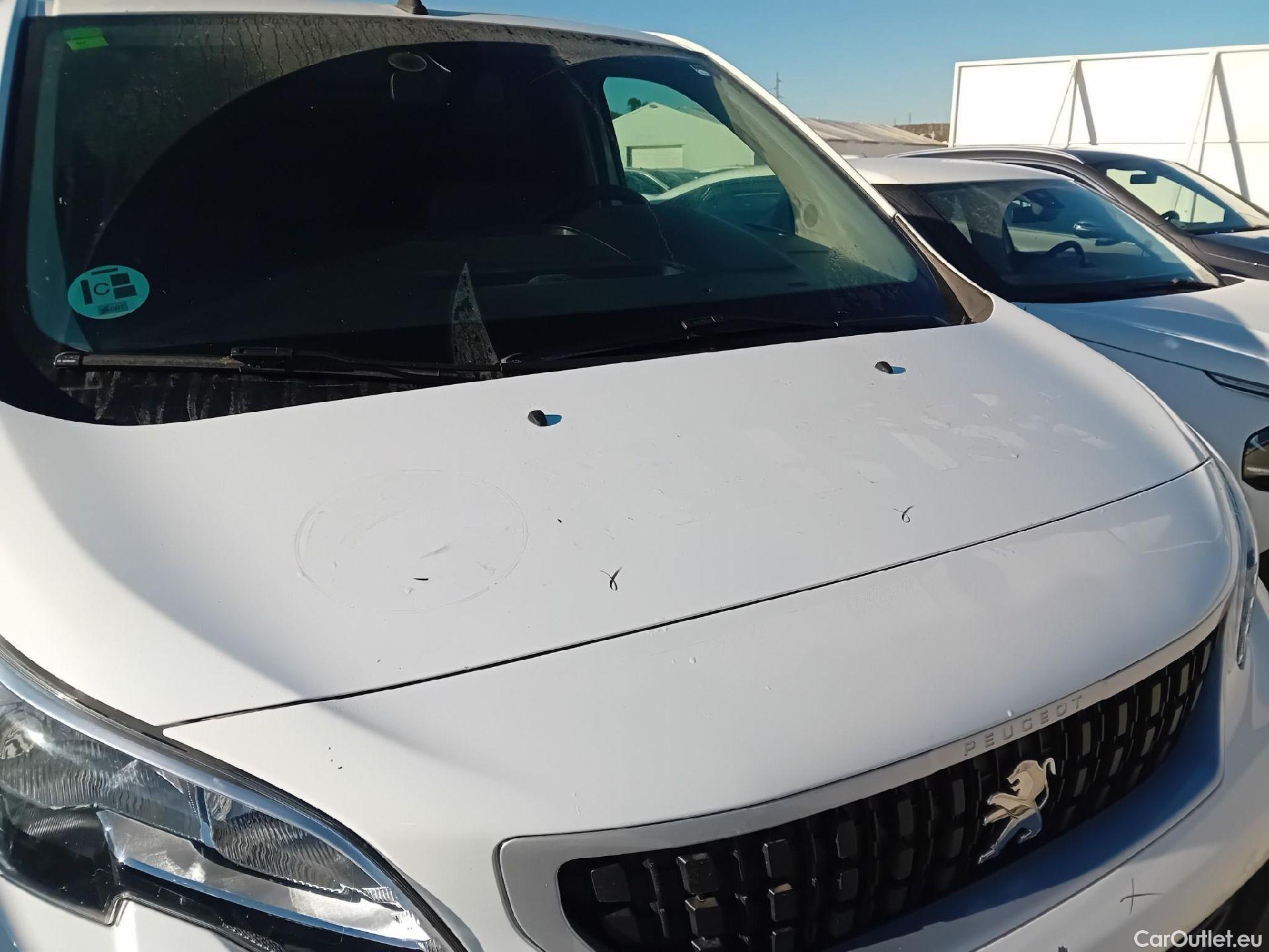  Peugeot  Expert PEUGEOT  / 2016 / 4P / furgón Furgón Premium 2.0 BlueHDi 120 Standard #2