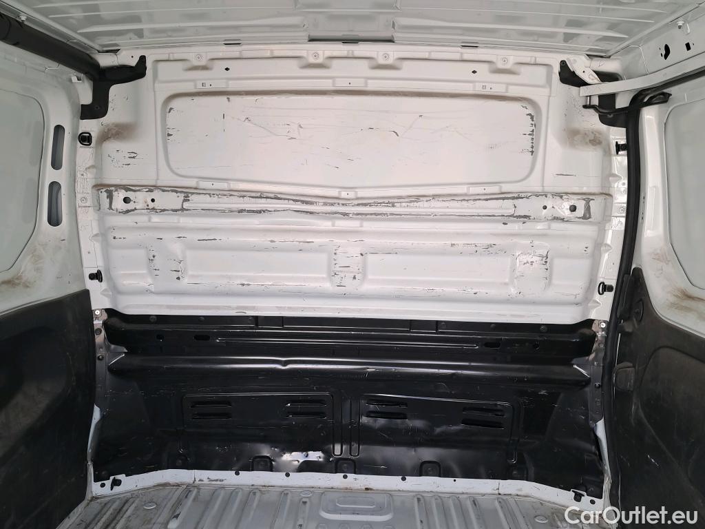  Nissan  NV300 NISSAN  / 2016 / 4P / furgón 2.0dCi 88kW (120CV) L1H1 1T Optima #9