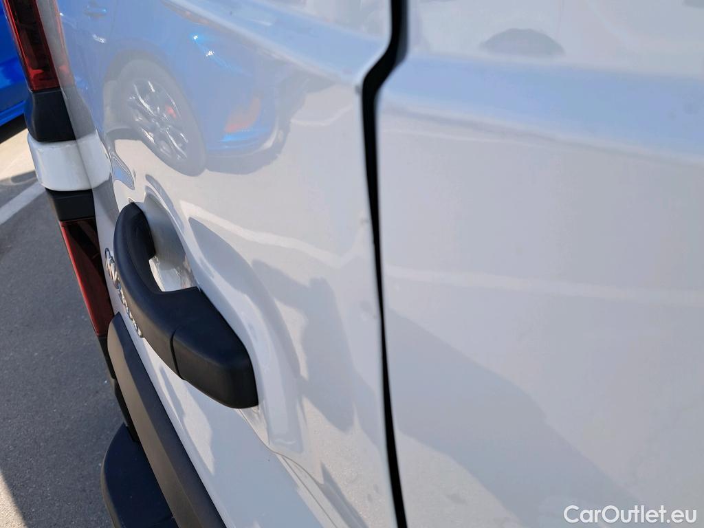  Nissan  NV300 NISSAN  / 2016 / 4P / furgón 2.0dCi 88kW (120CV) L1H1 1T Optima #15
