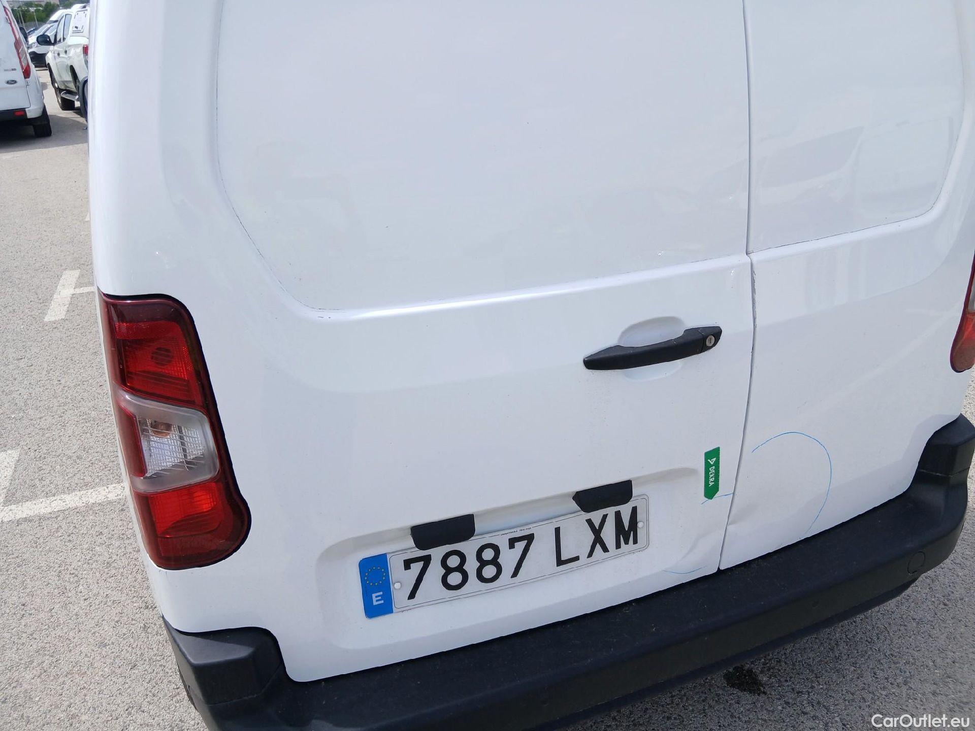  Opel  Combo OPEL  / 2018 / 4P / furgón derivado de turismo 1.5 TD 75kW (100CV) Select L H1 650kg #20