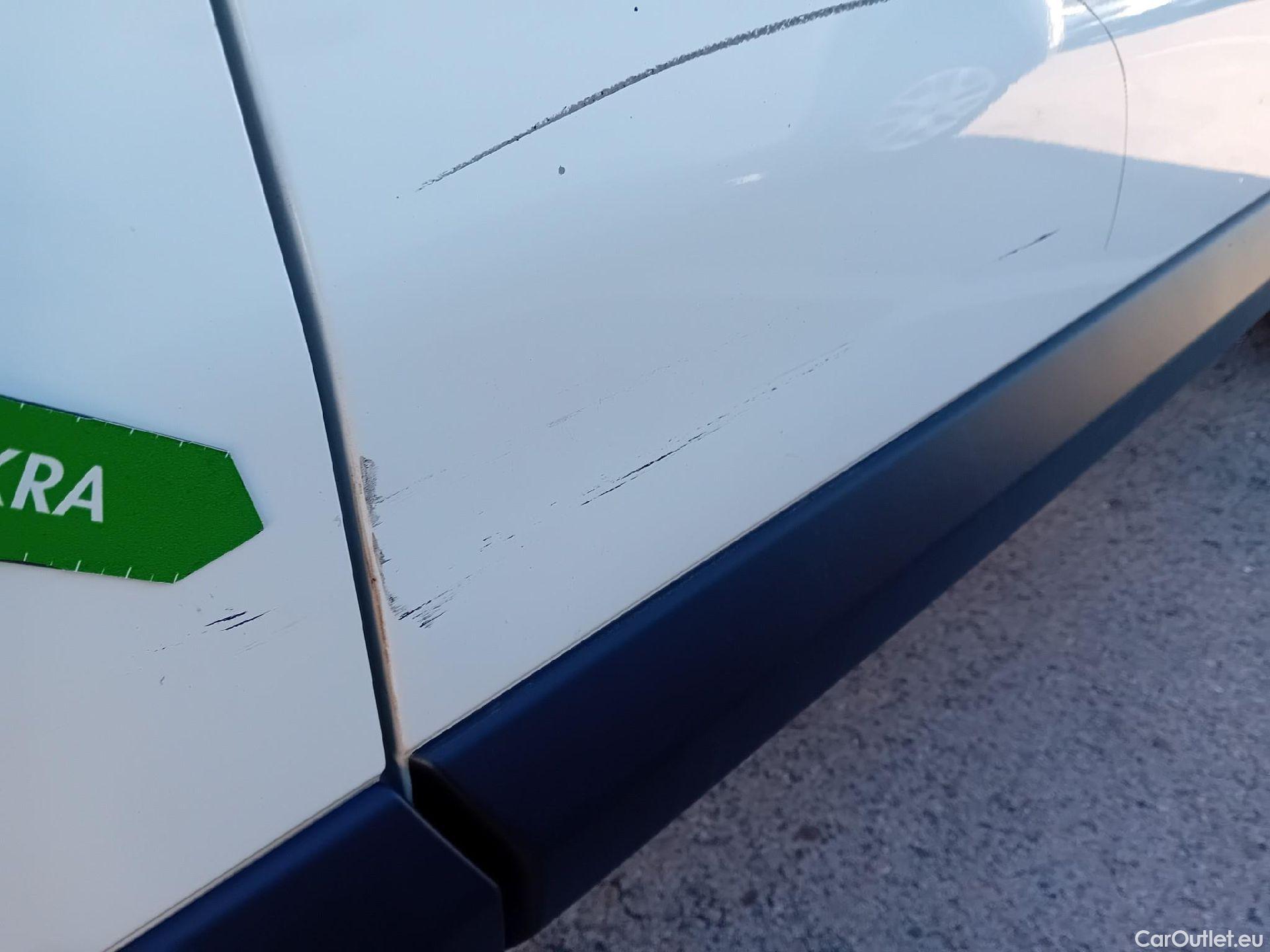  Peugeot  Expert PEUGEOT  / 2016 / 4P / furgón Furgón Premium 2.0 BlueHDi 120 Standard #14
