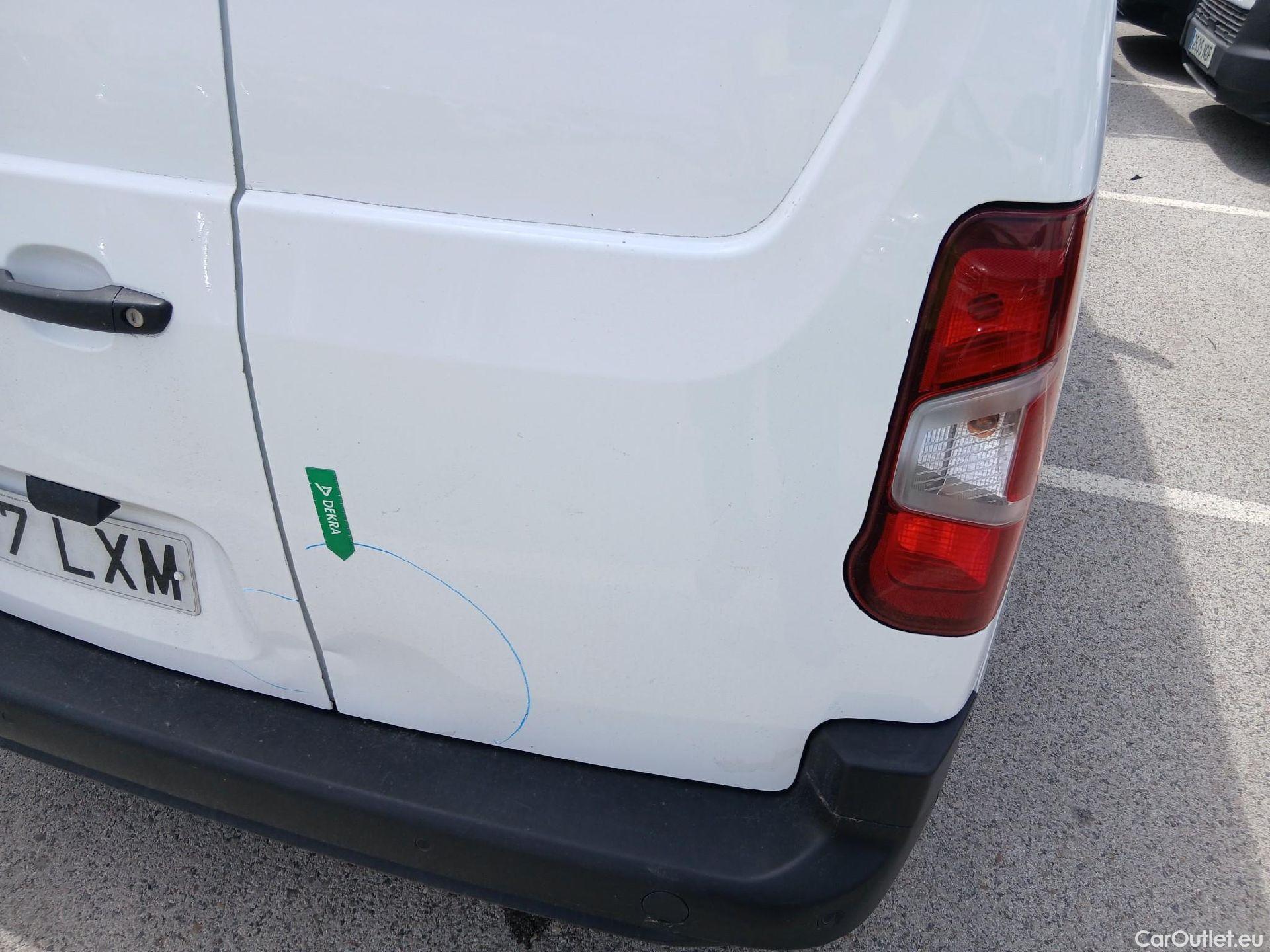  Opel  Combo OPEL  / 2018 / 4P / furgón derivado de turismo 1.5 TD 75kW (100CV) Select L H1 650kg #22