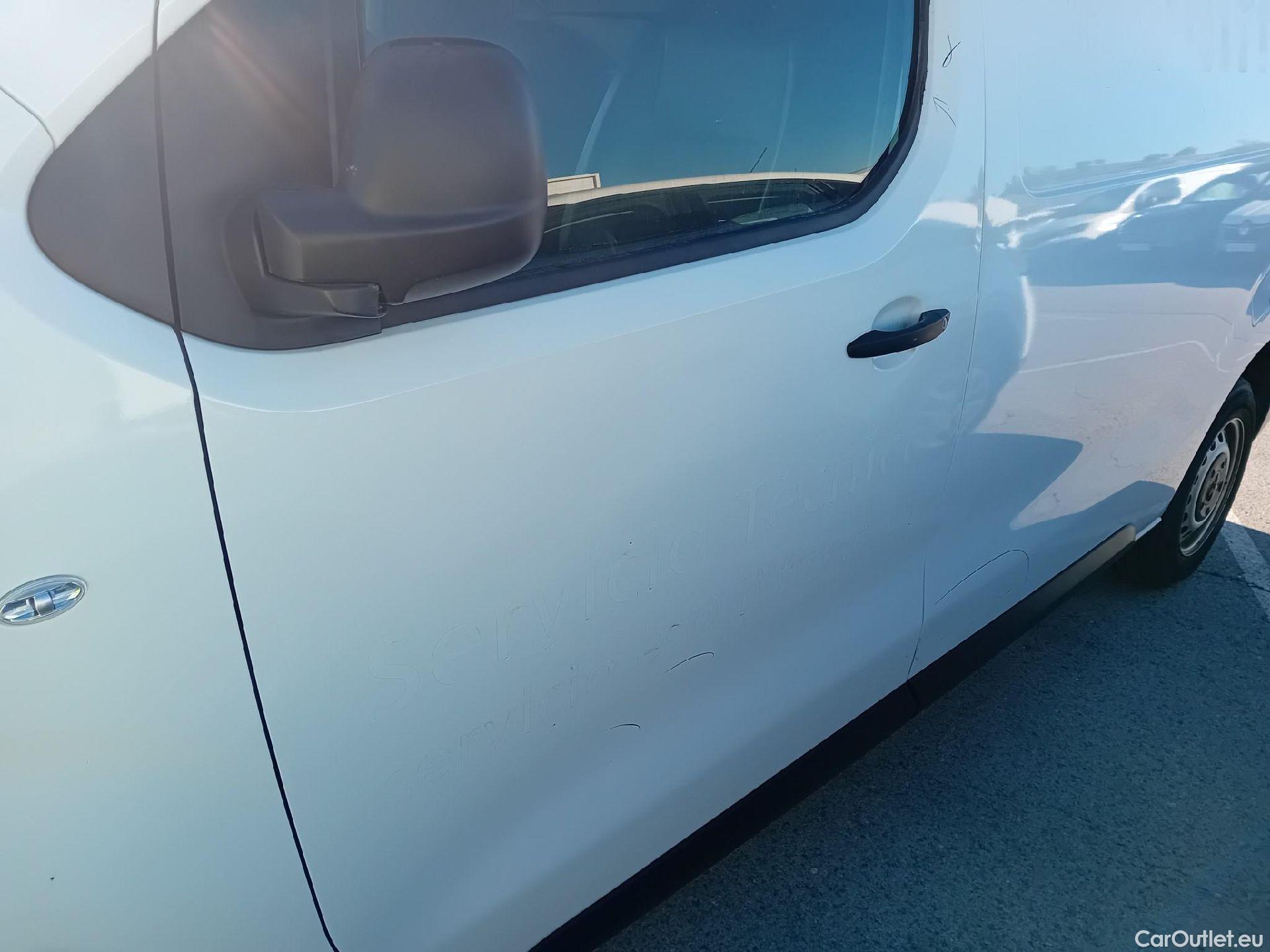 Peugeot  Expert PEUGEOT  / 2016 / 4P / furgón Furgón Premium 2.0 BlueHDi 120 Standard #11
