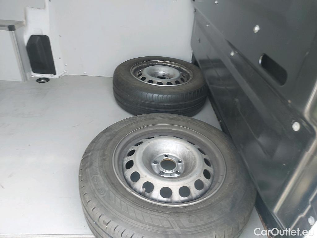  Opel  Vivaro OPEL  / 2019 / 4P / furgón 1.5 BlueHDi 74kW (100CV) M Std #42