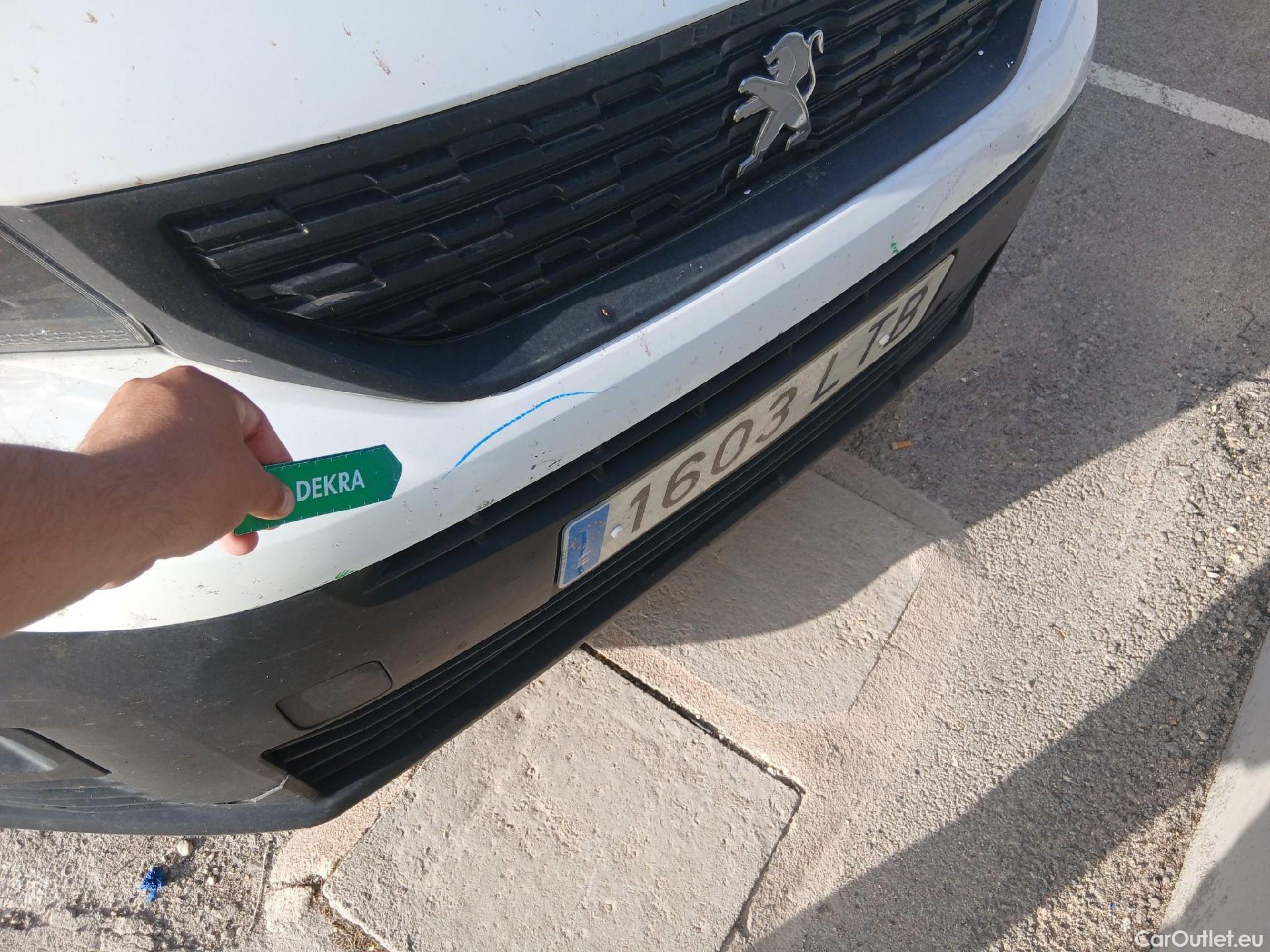  Peugeot  Partner PEUGEOT  / 2018 / 4P / furgón derivado de turismo Premium Standard 600kg BlueHDi 73kW (AC) #11