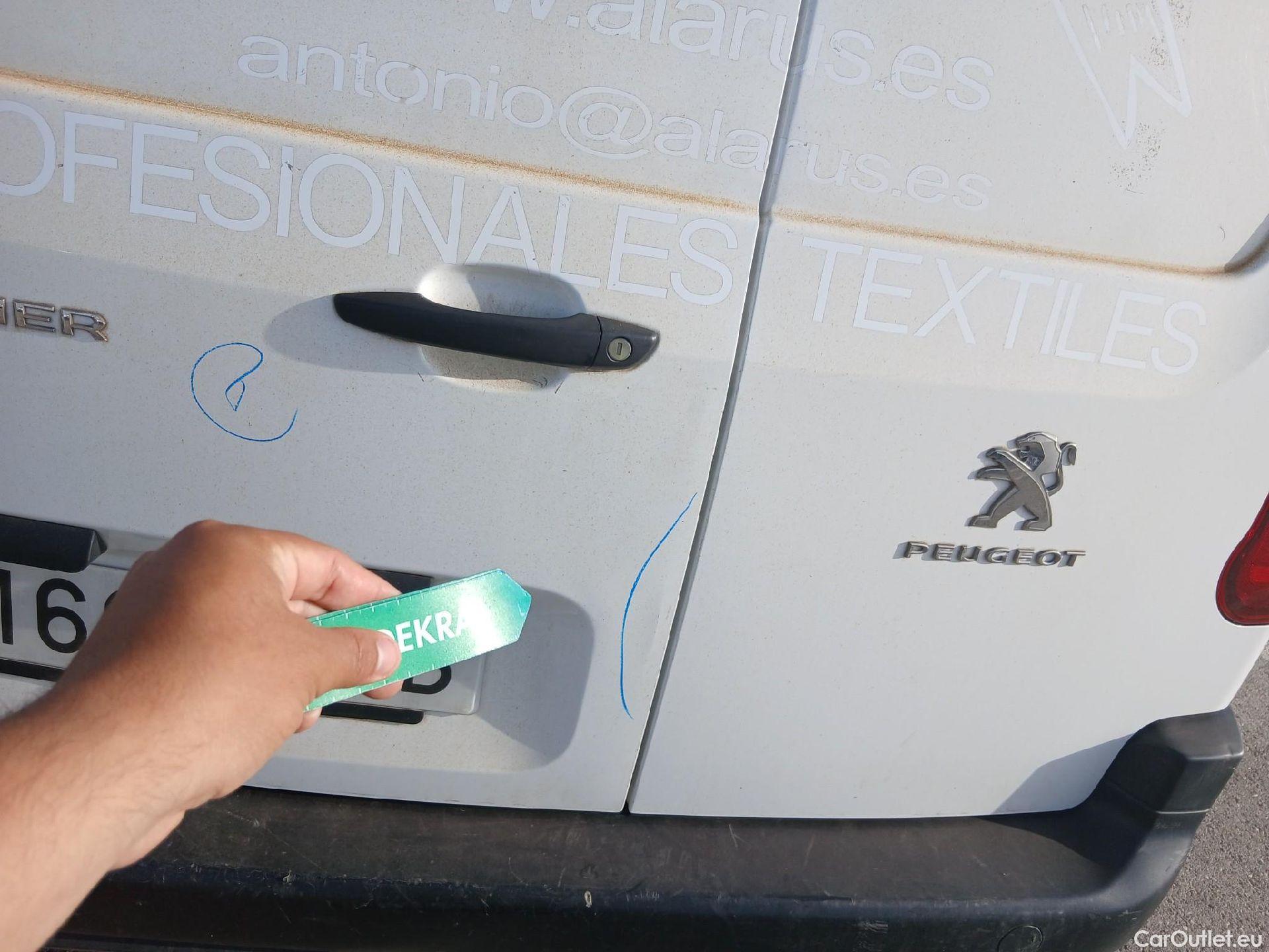  Peugeot  Partner PEUGEOT  / 2018 / 4P / furgón derivado de turismo Premium Standard 600kg BlueHDi 73kW (AC) #33