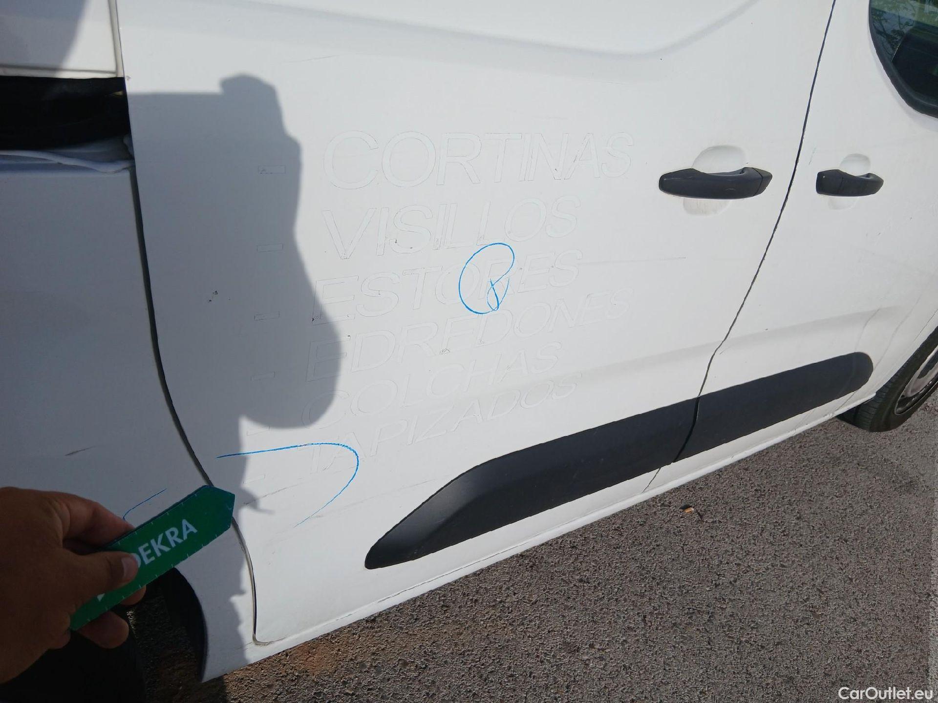  Peugeot  Partner PEUGEOT  / 2018 / 4P / furgón derivado de turismo Premium Standard 600kg BlueHDi 73kW (AC) #43