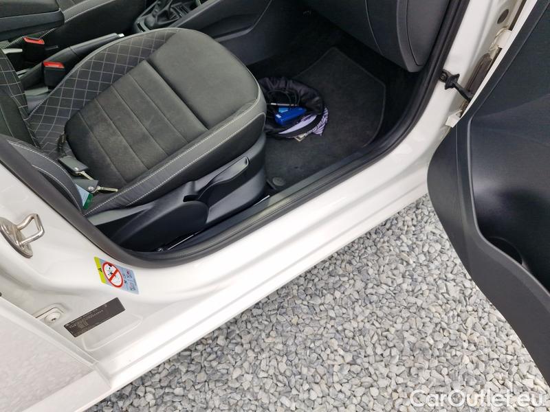  Skoda  Fabia  Combi (2015) Com.1.0TSI 70 Ambition AT #33