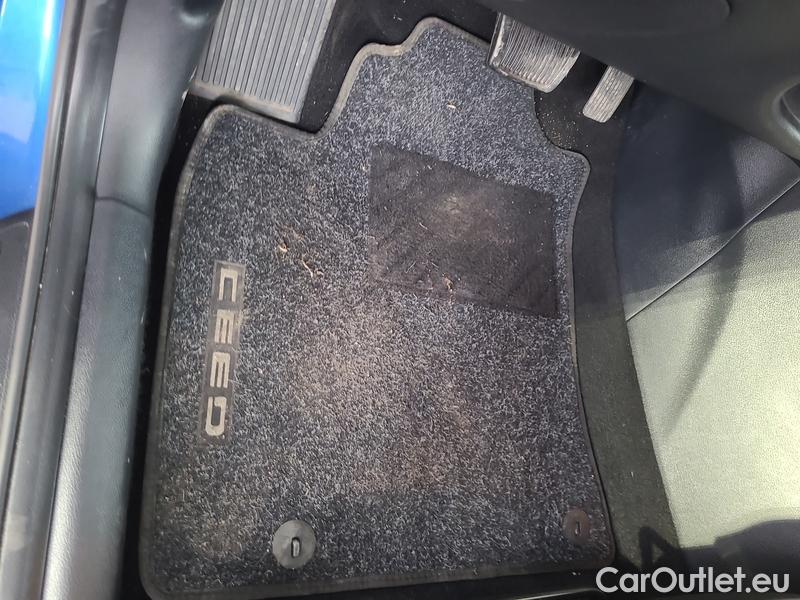 KIA  Cee'd Ceed  (CD) (2018->) Ceed SW 1.5 T-GDI 118 Spin AT #3