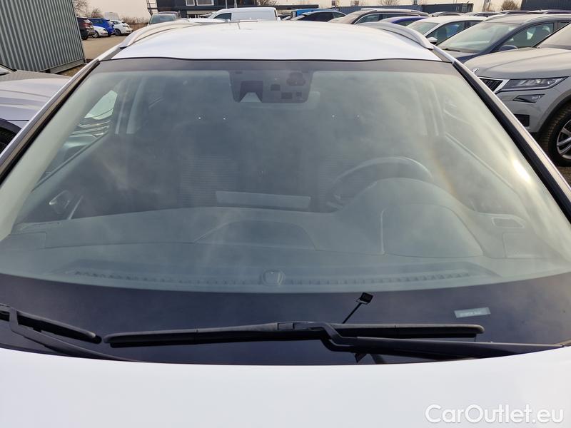  KIA  Cee'd Ceed Sportswagon (2018->) Ceed SW 1.5 T-GDI 118 Top AT #1
