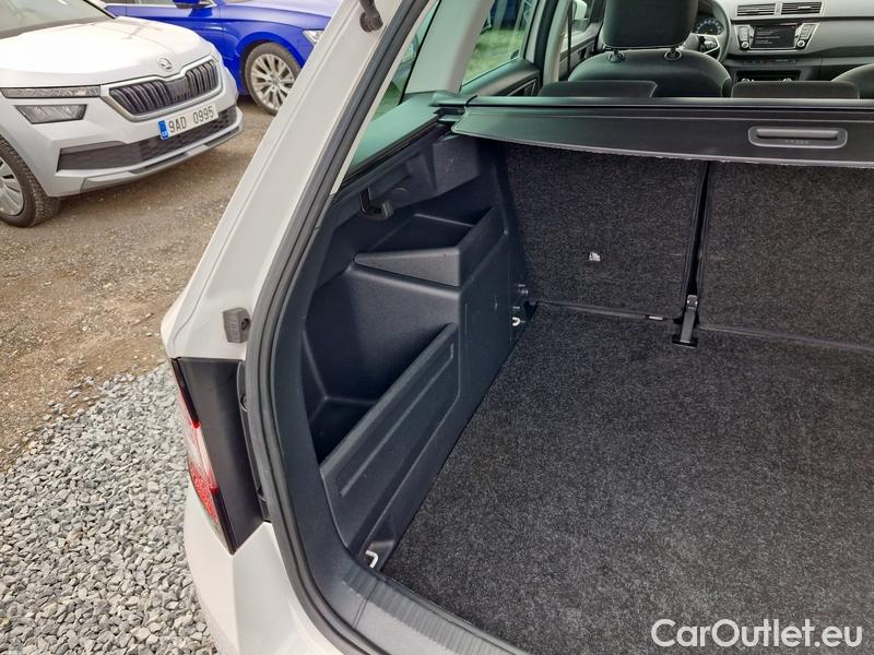  Skoda  Fabia  Combi (2015) Com.1.0TSI 70 Ambition AT #12