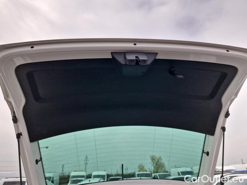 Skoda  Fabia  Combi (2015) Com.1.0TSI 70 Ambition AT #11