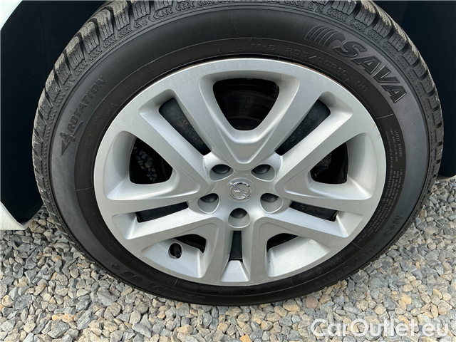  Opel  Astra ST 1.5CDTi 77 Edition 5d #11