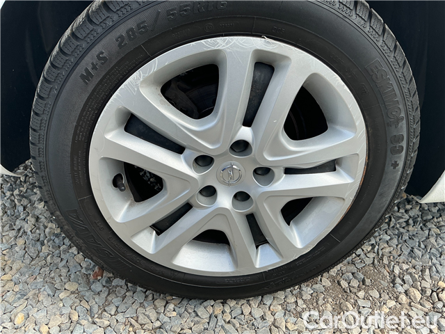  Opel  Astra ST 1.5CDTi 77 Edition 5d #8