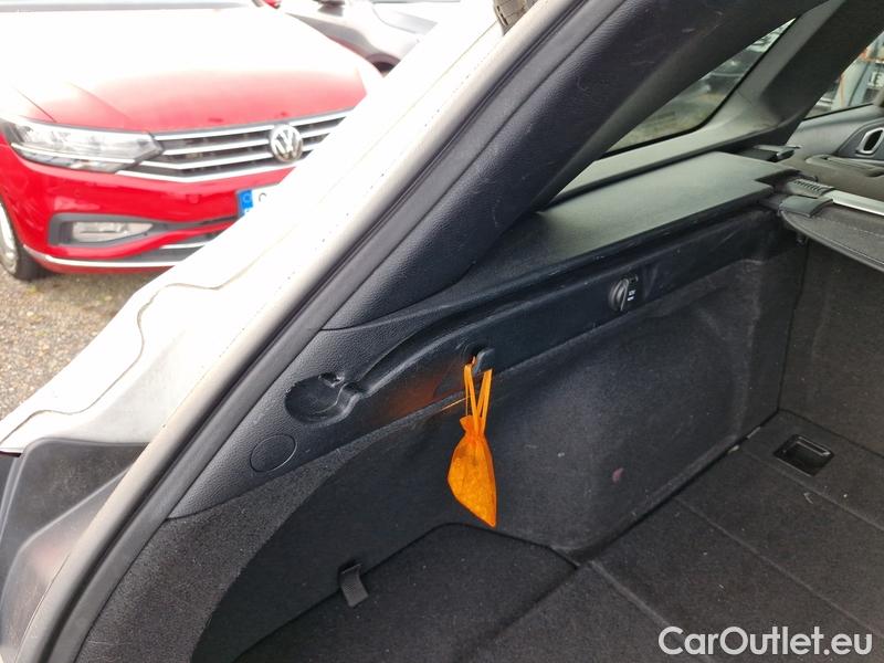  KIA  Cee'd Ceed Sportswagon (2018->) Ceed SW 1.5 T-GDI 118 Top AT #17