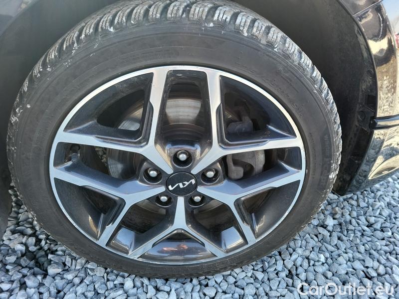  KIA  Cee'd Ceed  (CD) (2018->) Ceed SW 1.5 T-GDI 118 Top AT #24