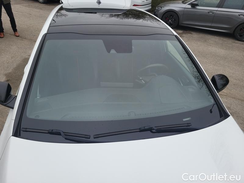  KIA  Cee'd ProCeed  (CD)(2018) ProCeed 1.6 T-GDI GT AT 5d #11