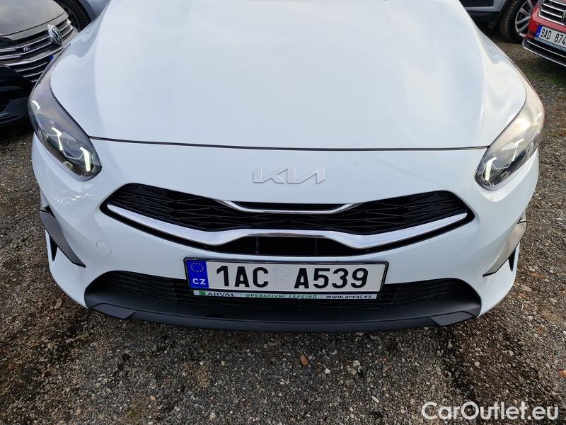  KIA  Cee'd Ceed Sportswagon (2018->) Ceed SW 1.5 T-GDI 118 Top AT #2