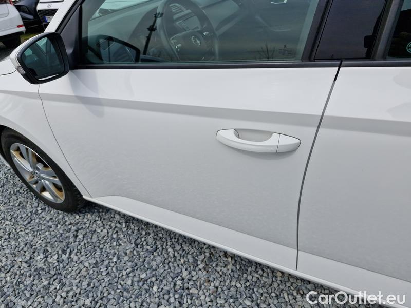  Skoda  Fabia  Combi (2015) Com.1.0TSI 70 Ambition AT #21