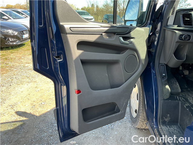  Ford  Transit Tr.Cus.320 L2mHEV 96 Tr K.V 4d #19