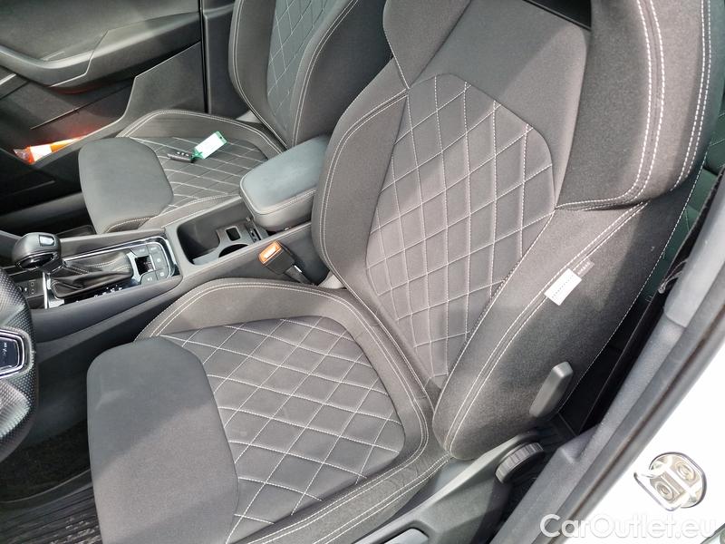  Skoda  Karoq  (NU)(2017->)  2.0TDI 110 Sport.4x4 AT #6