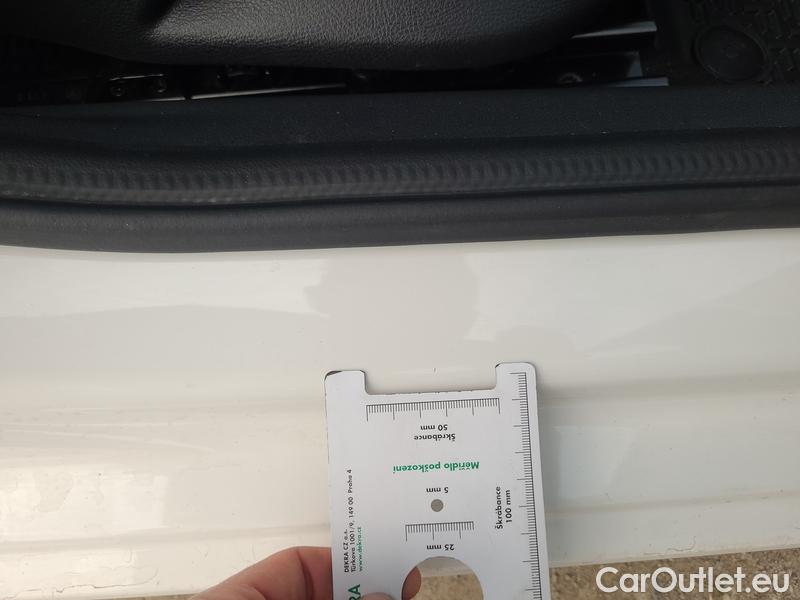  Skoda  Fabia  Combi (2015) Com.1.0TSI 70 Ambition 5d #24