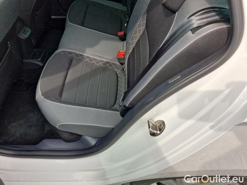  Skoda  Fabia  Combi (2015) Com.1.0TSI 70 Ambition AT #7