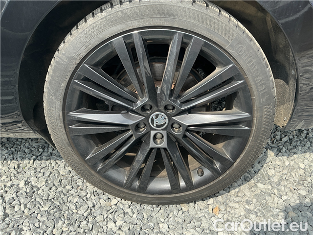  Skoda  Superb Supe.2.0TDI 147 Style 4x4 Aut #8