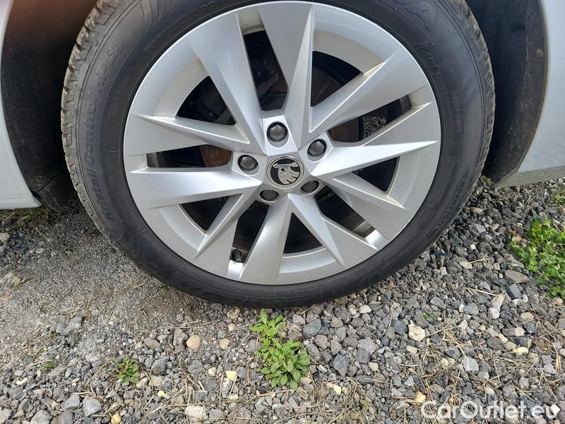  Skoda  Octavia  Lim. (NX3)(2020)  2.0TDI 85 Style 5d #12