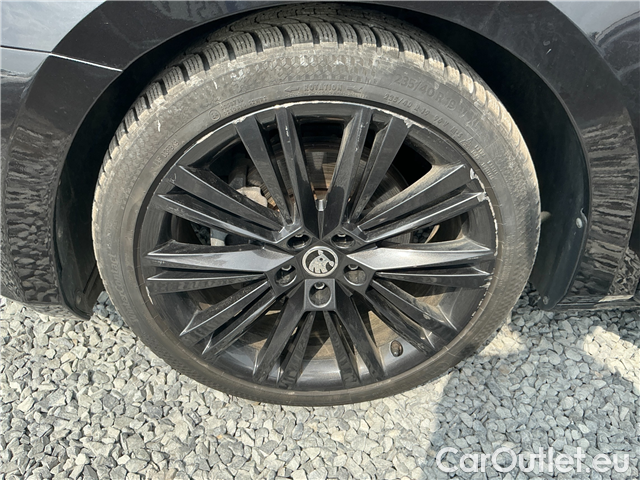  Skoda  Superb Supe.2.0TDI 147 Style 4x4 Aut #10