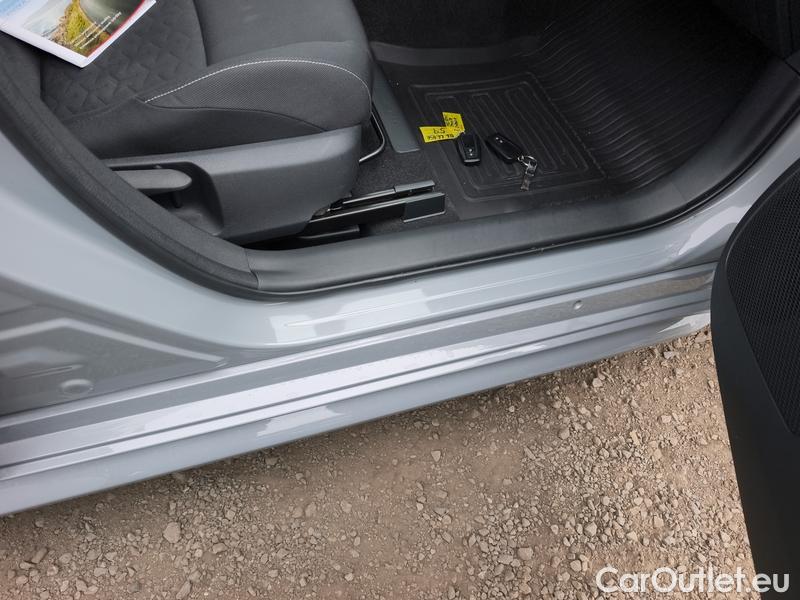 Toyota  Corolla  TouringSports (E21) (2019)  TS 2.0Hyb.Com.T.S.T.AT #5