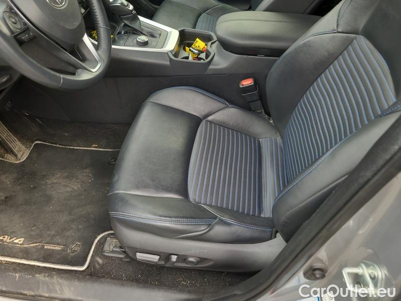  Toyota  RAV4  (2013)  2.5 Hyb Selection 4WD AT #3