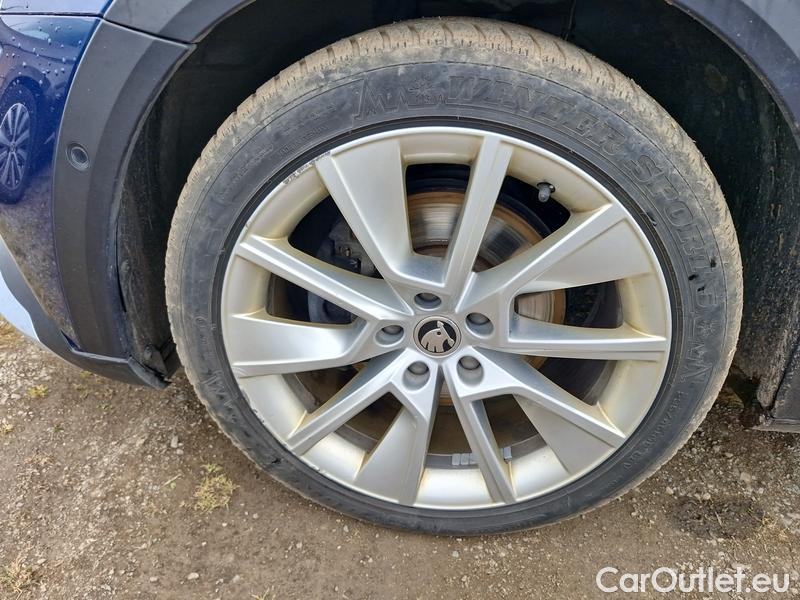  Skoda  Superb  Combi (3T5)(2010) Su.c.2.0TDI 147 Scout 4x4 Aut #4
